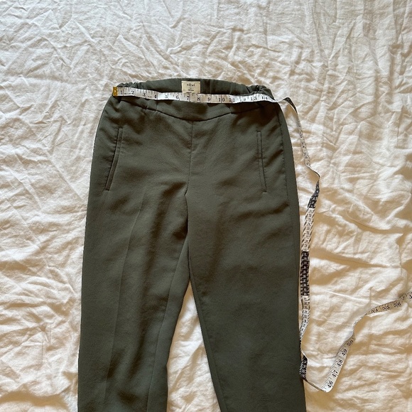 Aritzia Wilfred Darontal Crepe Cropped Pants - Picture 7 of 14